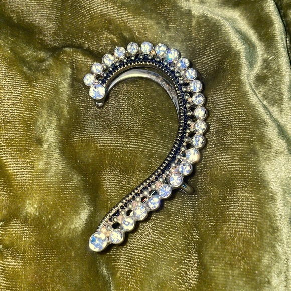 Ear cuff - Picture 2 of 5